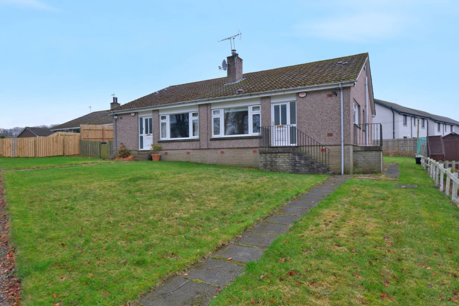 Photo of 11 Eastside Gardens, Bucksburn, Aberdeen, AB21 9SN — offers over £150,000