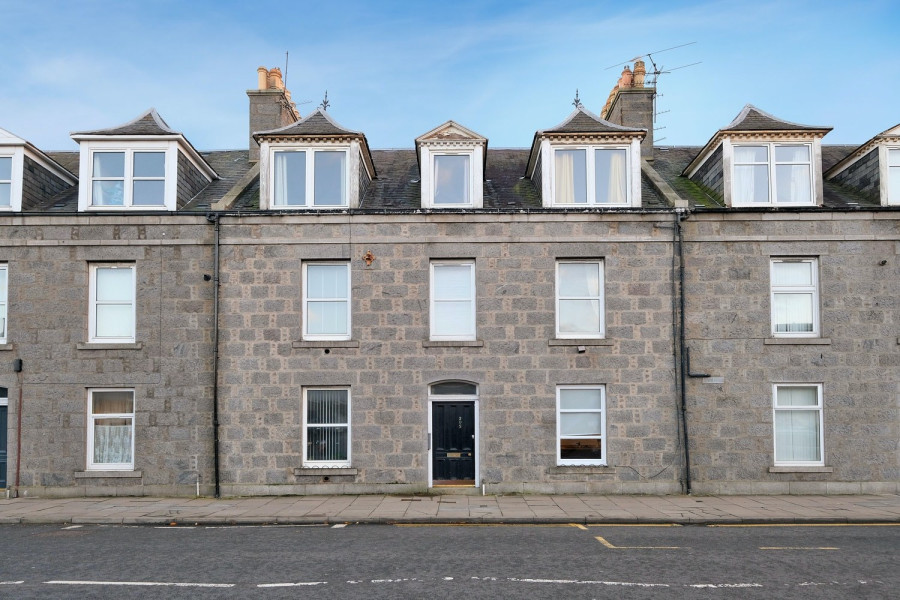 Photo of 295E Holburn Street, Aberdeen, AB10 7FN — £325 per month